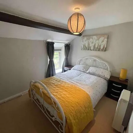 Yew Tree Cottage, 3 Bedroom, 4 Church Row Defynnog Devynock Exterior photo