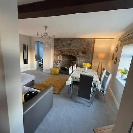 Yew Tree Cottage, 3 Bedroom, 4 Church Row Defynnog Devynock Exterior photo