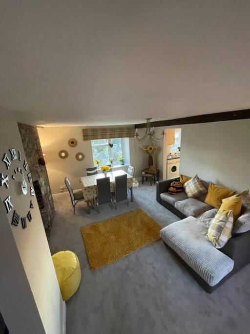 Yew Tree Cottage, 3 Bedroom, 4 Church Row Defynnog Devynock