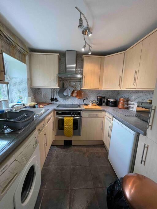 Yew Tree Cottage, 3 Bedroom, 4 Church Row Defynnog