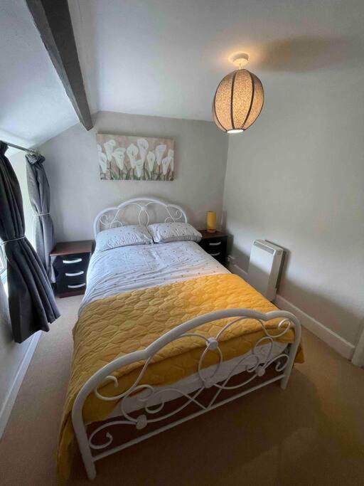 Holiday home Yew Tree Cottage, 3 Bedroom, 4 Church Row Defynnog Devynock