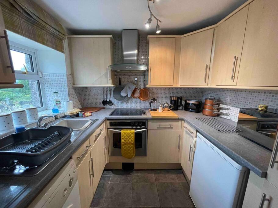 Yew Tree Cottage, 3 Bedroom, 4 Church Row Defynnog Holiday home